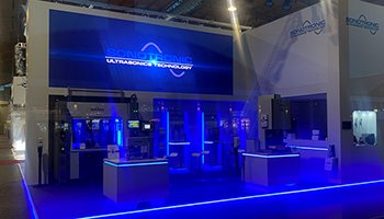 Messenstand Sonotronic auf der Fakuma 2021